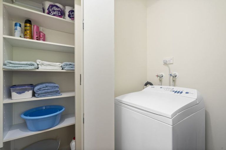 Photo of property in 300 Karori Road, Karori, Wellington, 6012