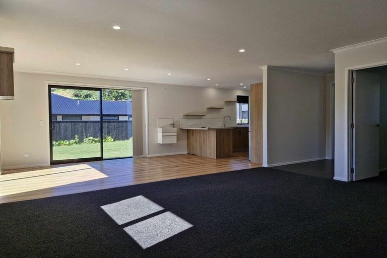 Photo of property in 21 Sycamore Grove, Lower Vogeltown, New Plymouth, 4310