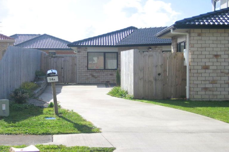 Photo of property in 14 Shankill Place, East Tamaki, Auckland, 2013