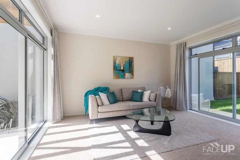 Photo of property in 6 Liquidambar Drive, Hobsonville, Auckland, 0616