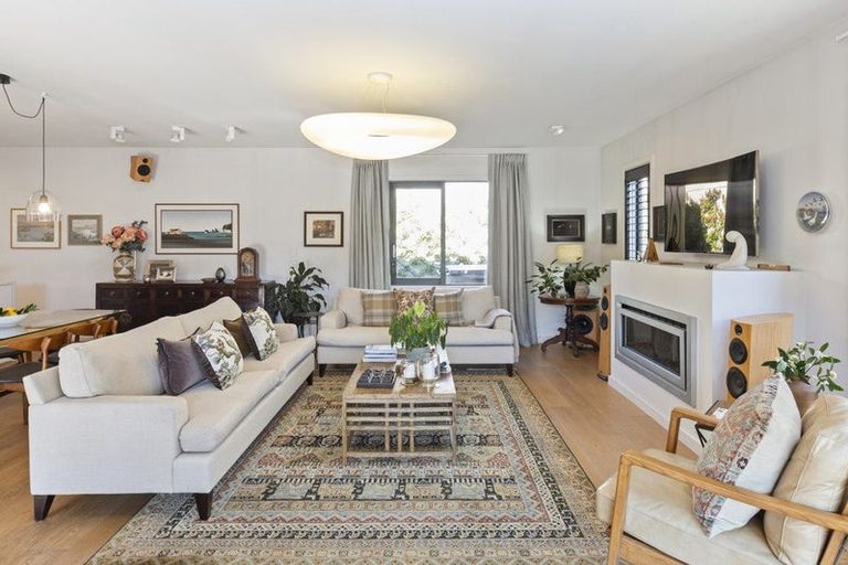 Photo of property in 28 Holmwood Road, Merivale, Christchurch, 8014