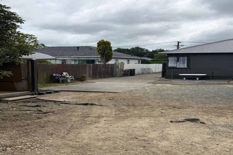 Photo of property in 15 Gibbs Crescent, Wainuiomata, Lower Hutt, 5014