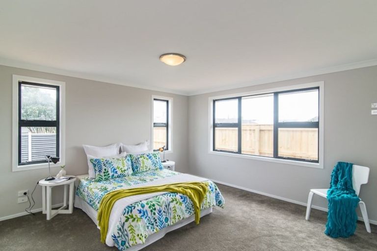 Photo of property in 1 Seagrass Place, Otaki Beach, Otaki, 5512