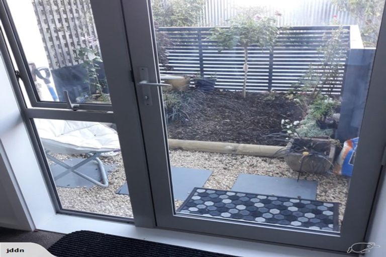 Photo of property in 1-5/95a Avenue Road, West End, Timaru, 7910