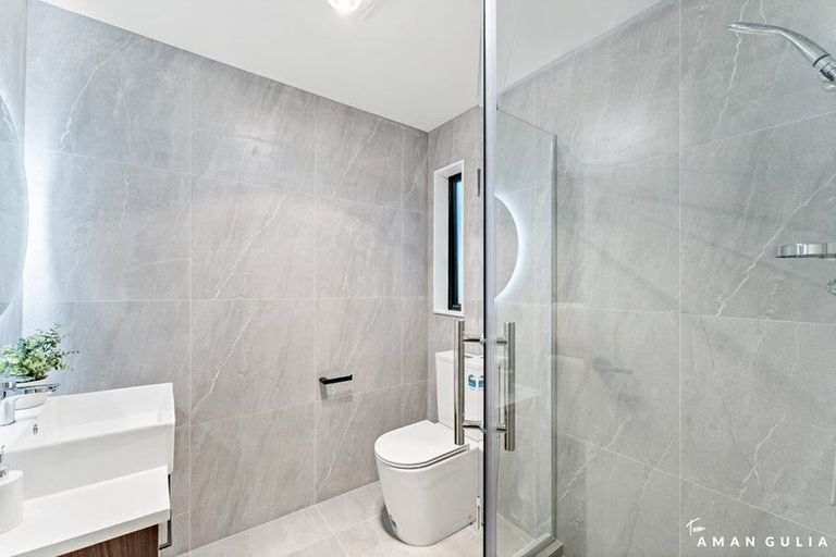 Photo of property in 14d Serjeant Street, Henderson, Auckland, 0612