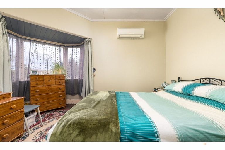 Photo of property in 13 Queens Terrace, Waimate, 7978