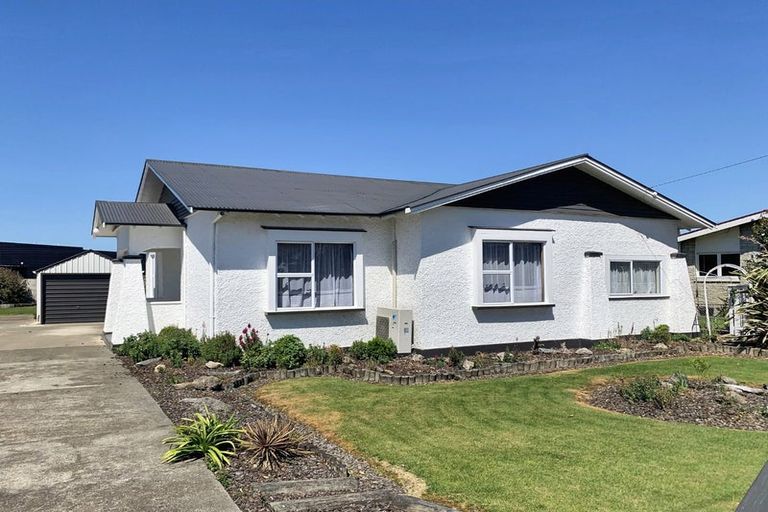 Photo of property in 38 Burns Street, Dannevirke, 4930