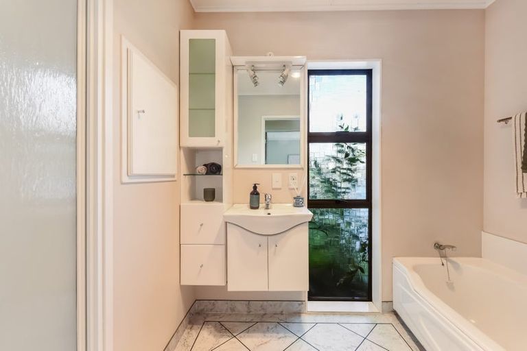 Photo of property in 1/17 Cawthron Crescent, Annesbrook, Nelson, 7011