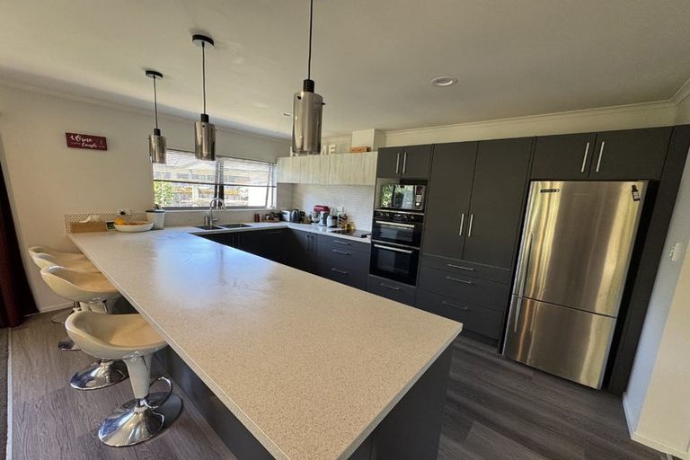 Photo of property in 11 Legorne Lane, Havelock North, 4130