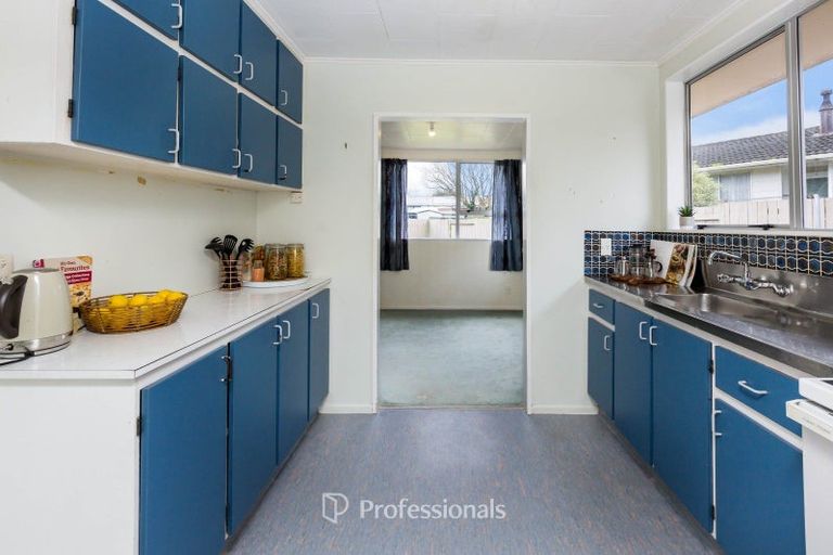 Photo of property in 35 Larchmont Grove, Totara Park, Upper Hutt, 5018