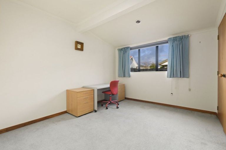 Photo of property in 4 Jensen Street, Hokowhitu, Palmerston North, 4410