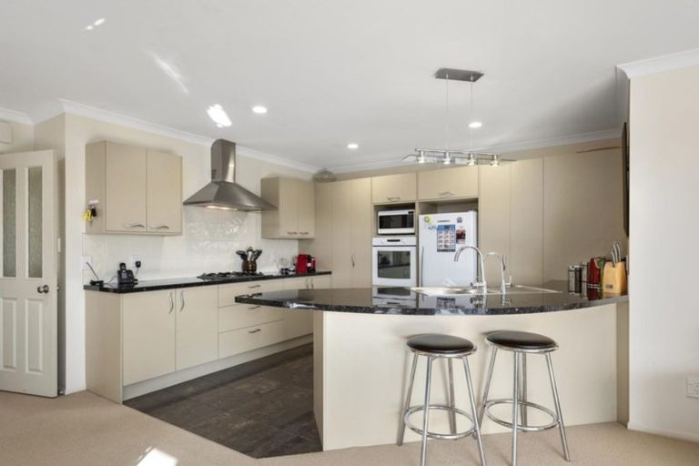 Photo of property in 6 Condor Drive, Pyes Pa, Tauranga, 3112