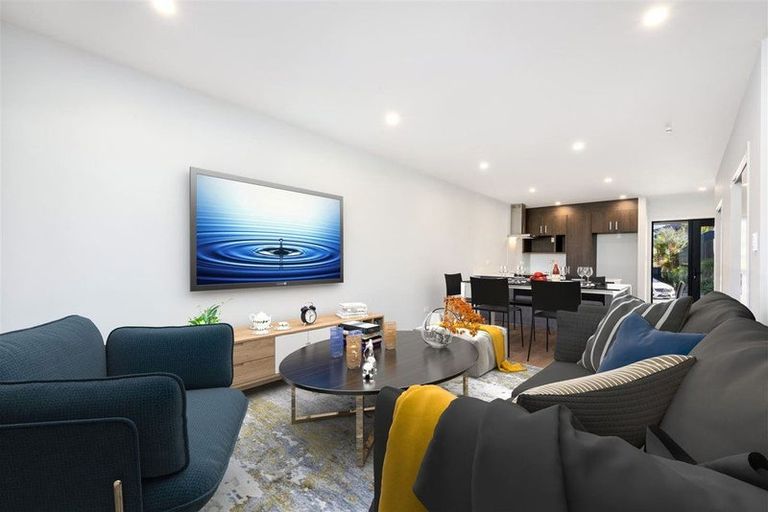 Photo of property in 108 Te Oneroa Way, Long Bay, Auckland, 0630