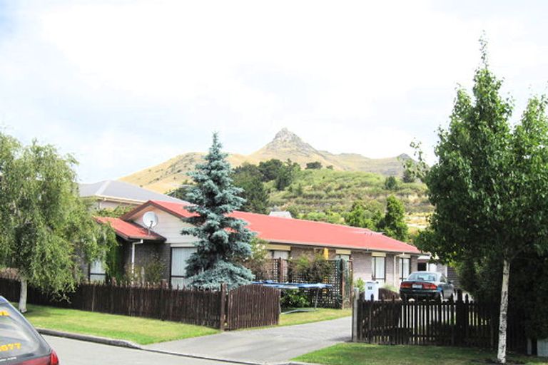 Photo of property in 53 Laing Crescent, Heathcote Valley, Christchurch, 8022