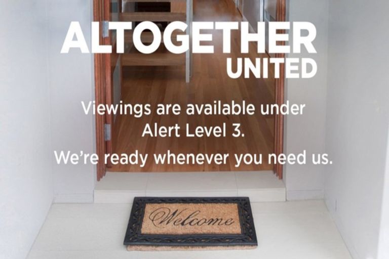 Photo of property in 2/9 Valhalla Drive, Beach Haven, Auckland, 0626