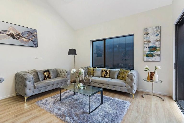 Photo of property in 65 Maungakaraka Road, Karaka, 2580
