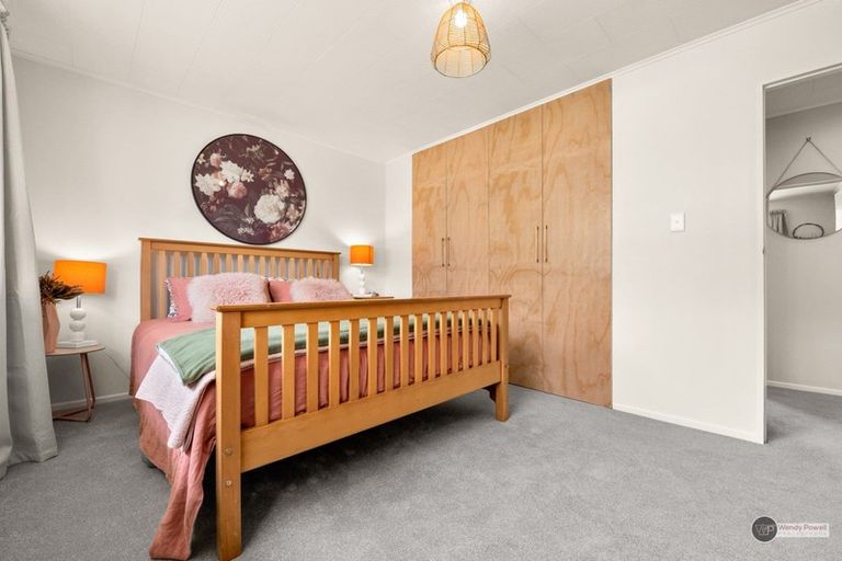 Photo of property in 1/44 Cruickshank Road, Clouston Park, Upper Hutt, 5018