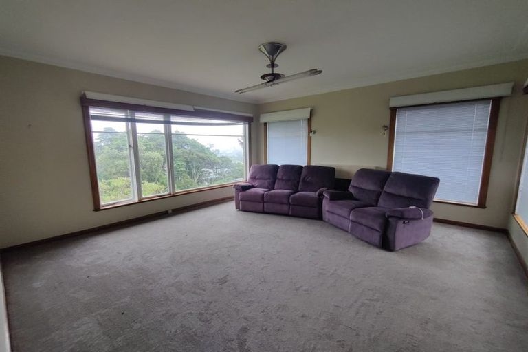 Photo of property in 207 Titirangi Road, Titirangi, Auckland, 0604
