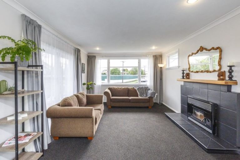Photo of property in 8 Leigh Place, Awapuni, Palmerston North, 4412