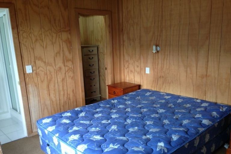 Photo of property in 11b Mckerrow Place, Sunshine Bay, Queenstown, 9300