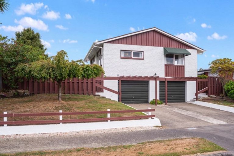 Photo of property in 34 Munro Street, Redwood, Christchurch, 8051