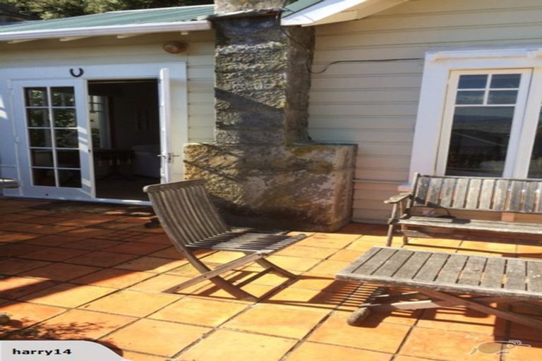 Photo of property in 329 Muritai Road, Eastbourne, Lower Hutt, 5013