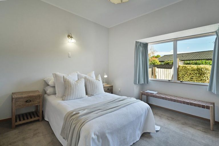 Photo of property in 14 Hunters Hill, Havelock North, 4130