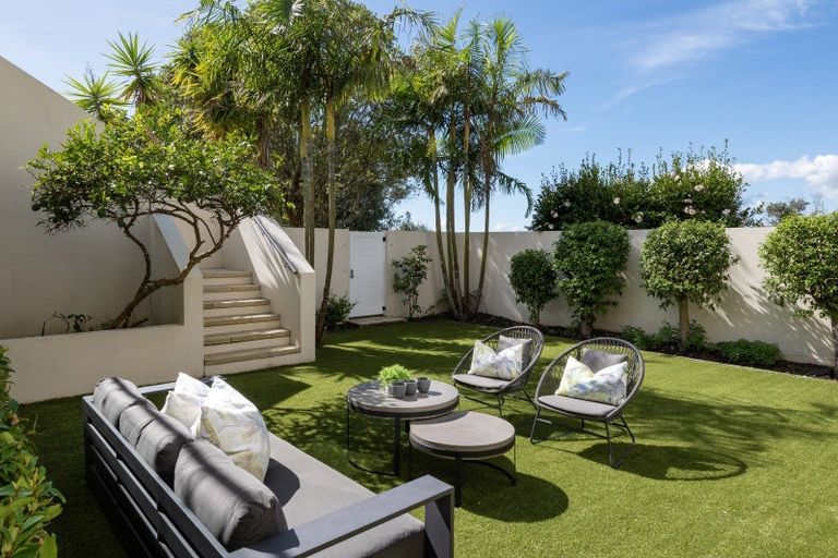 Photo of property in 35 Quedley Court, Eastern Beach, Auckland, 2012