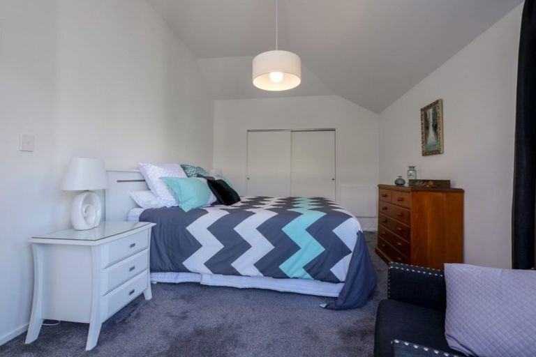 Photo of property in 2 Kings Avenue, South Dunedin, Dunedin, 9012