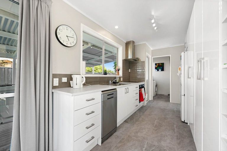 Photo of property in 2 Montana Place, Dinsdale, Hamilton, 3204