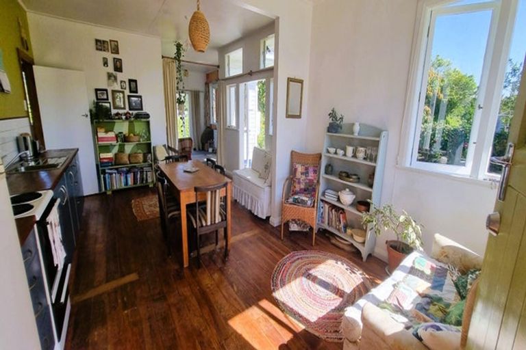 Photo of property in 15 Victoria Avenue, Wairoa, 4108