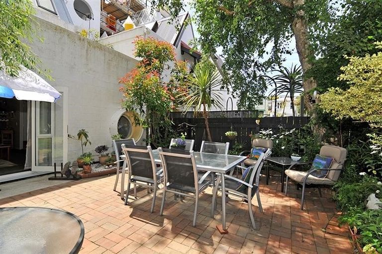 Photo of property in Park Mews, 9/62 Moxham Avenue, Hataitai, Wellington, 6021