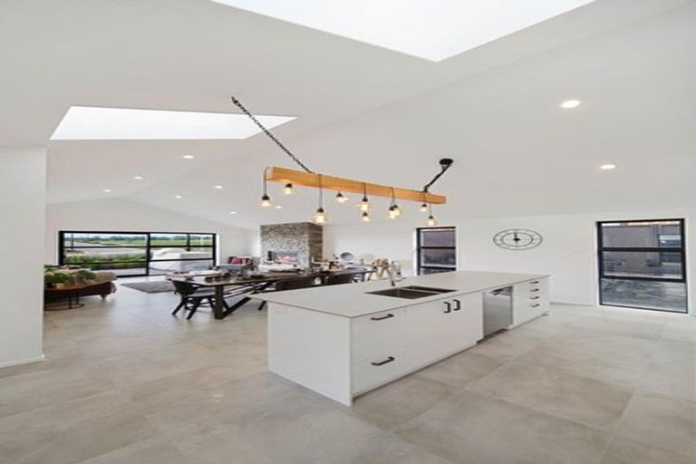 Photo of property in 57 Longview Drive, Lake Hawea, 9382