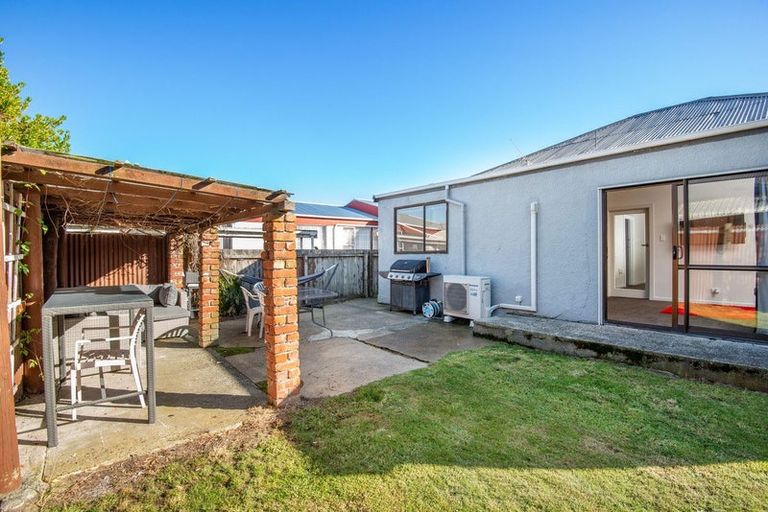 Photo of property in 101 Oxford Street, South Dunedin, Dunedin, 9012
