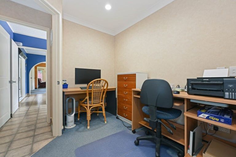 Photo of property in 51 Glen Lynne Avenue, Queenwood, Hamilton, 3210