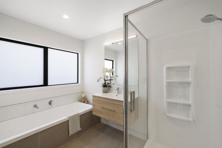 Photo of property in 12 Bob Carter Place, Welcome Bay, Tauranga, 3175