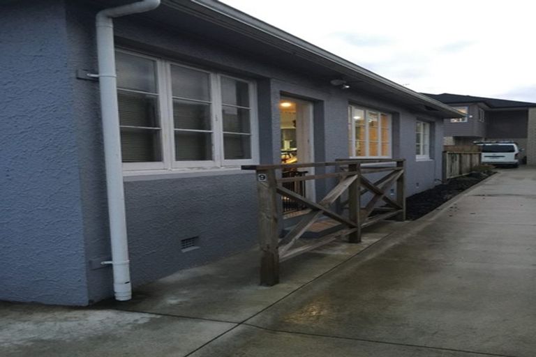 Photo of property in 9 Waterview Road, Favona, Auckland, 2024