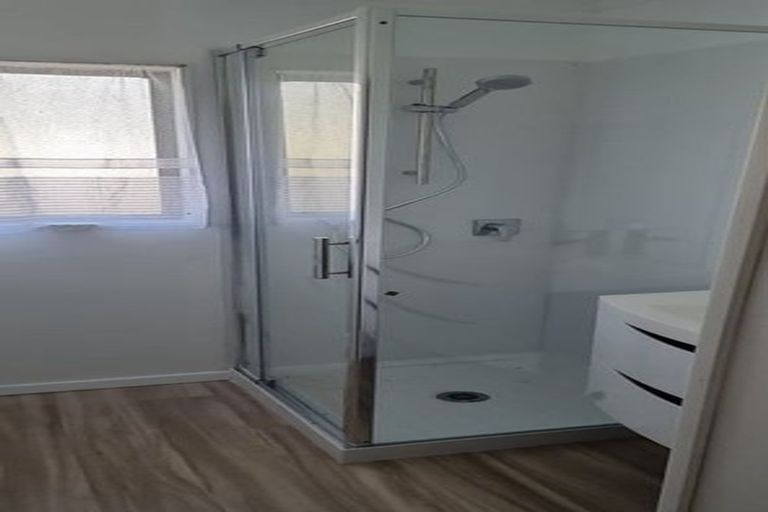 Photo of property in 5/106 Shifnal Drive, Randwick Park, Auckland, 2105