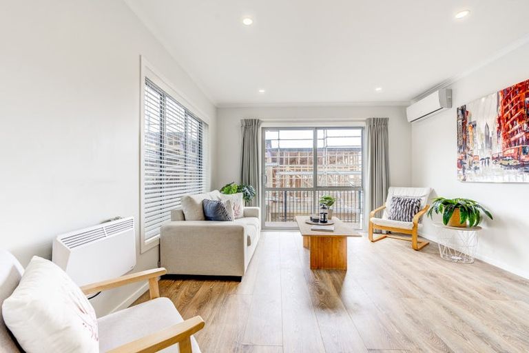 Photo of property in 9/19 Ruakiwi Road, Hamilton Lake, Hamilton, 3204