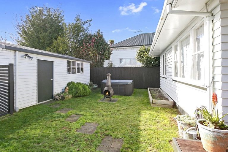 Photo of property in 129 Williams Street, Cambridge, 3434