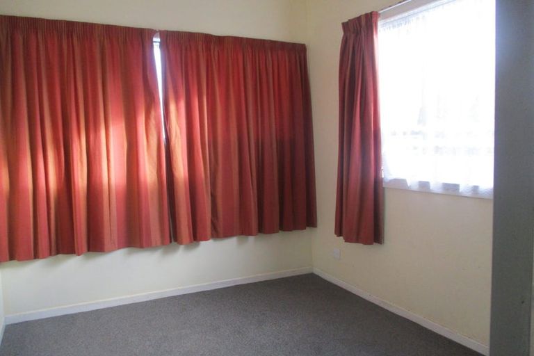Photo of property in 81 Northland Road, Northland, Wellington, 6012