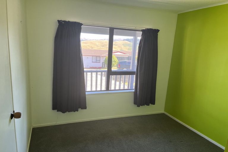 Photo of property in 154 Mark Avenue, Grenada Village, Wellington, 6037