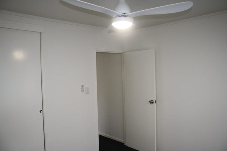 Photo of property in 2/119 Nile Road, Milford, Auckland, 0620