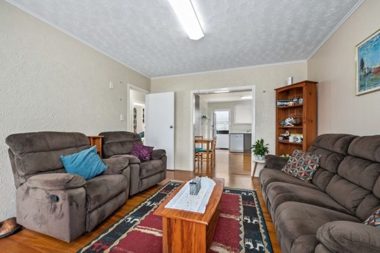 Photo of property in 1/700 Fergusson Drive, Elderslea, Upper Hutt, 5018