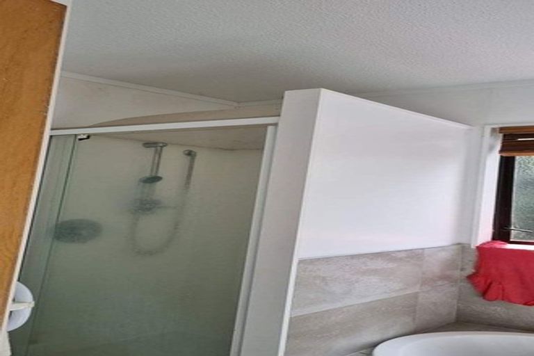 Photo of property in 6 Flinders Place, Johnsonville, Wellington, 6037