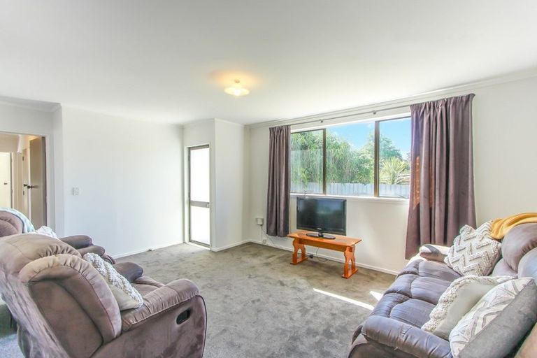 Photo of property in 3c Farnworth Avenue, Holdens Bay, Rotorua, 3010