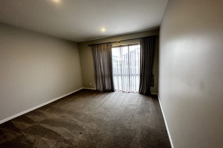 Photo of property in 42 Headland Drive, Long Bay, Auckland, 0630