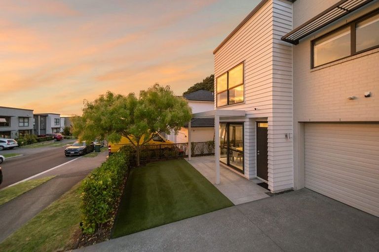 Photo of property in 38 Matairangi Avenue, Totara Heights, Auckland, 2105