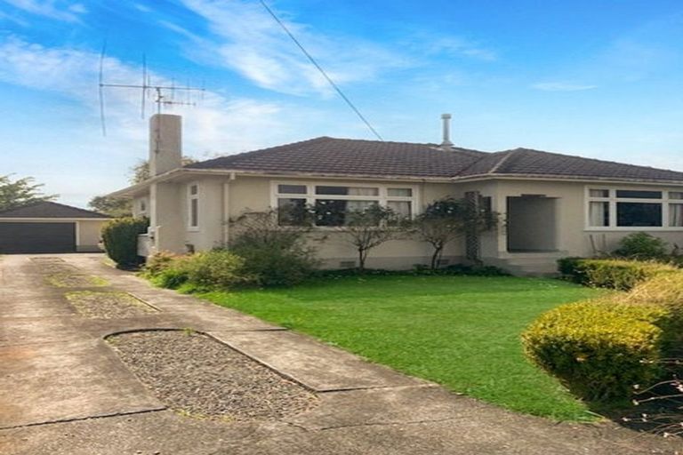 Photo of property in 31 Lower High Street, Marton, 4710