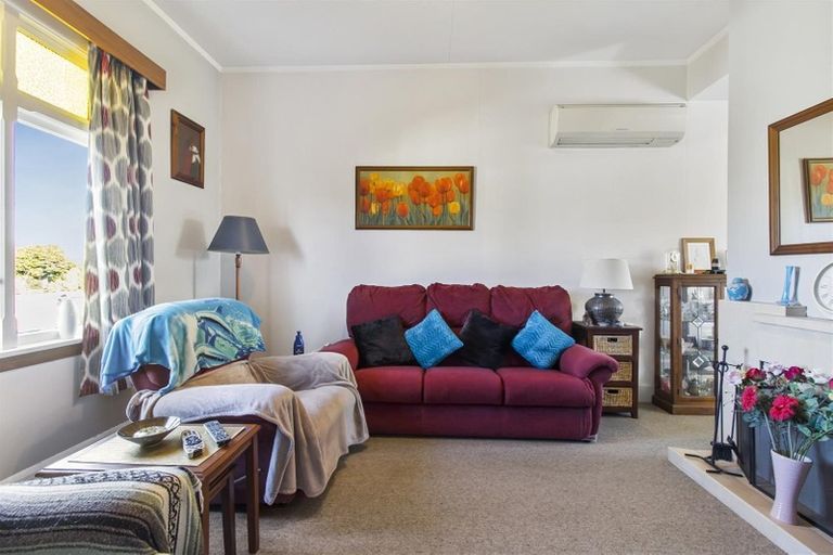 Photo of property in 28 Harris Street, Waimate, 7924